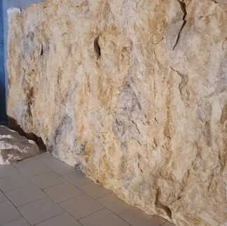 Décor intérieur faux rocher