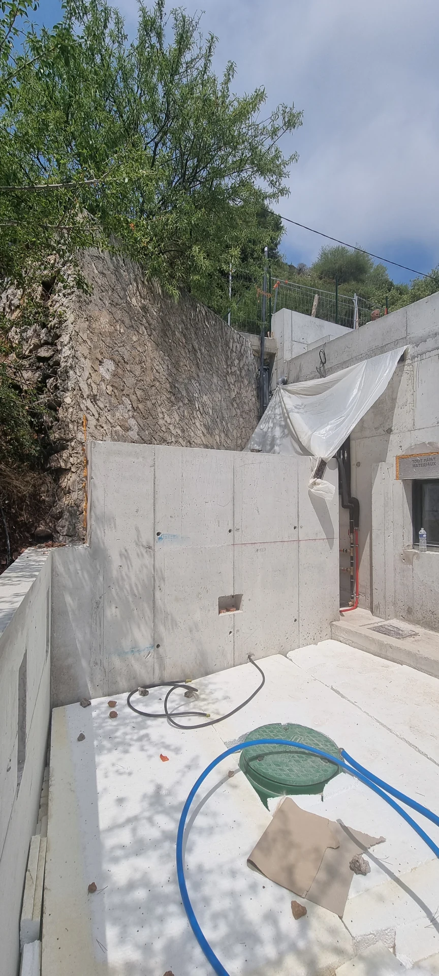 Mur béton brut avant transformation