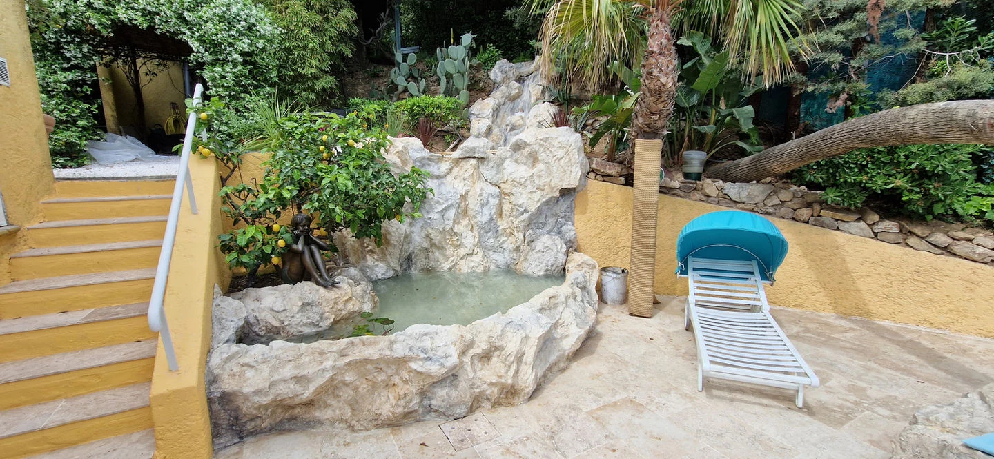 Cascade artificielle faux rocher piscine – rocher pour massif et plage piscine rocher